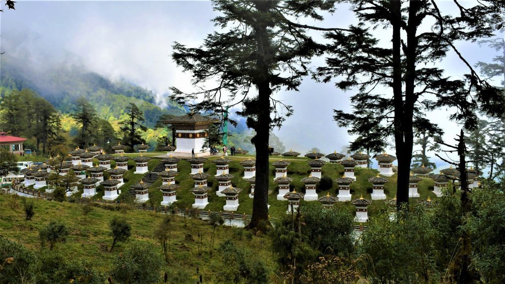 Dochula Chortens