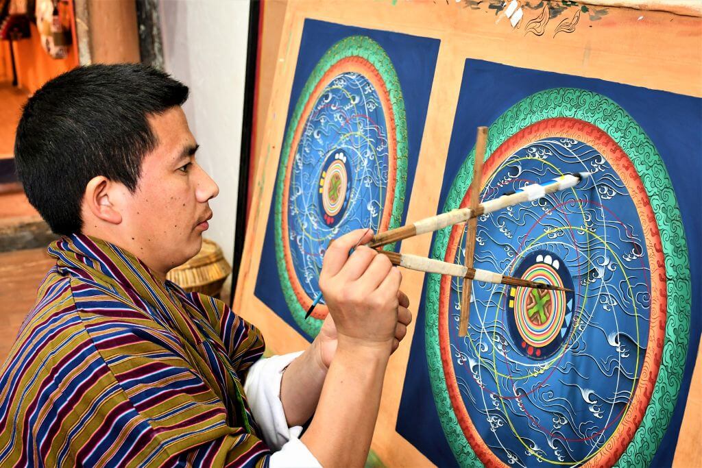 Mandala painter in Paro